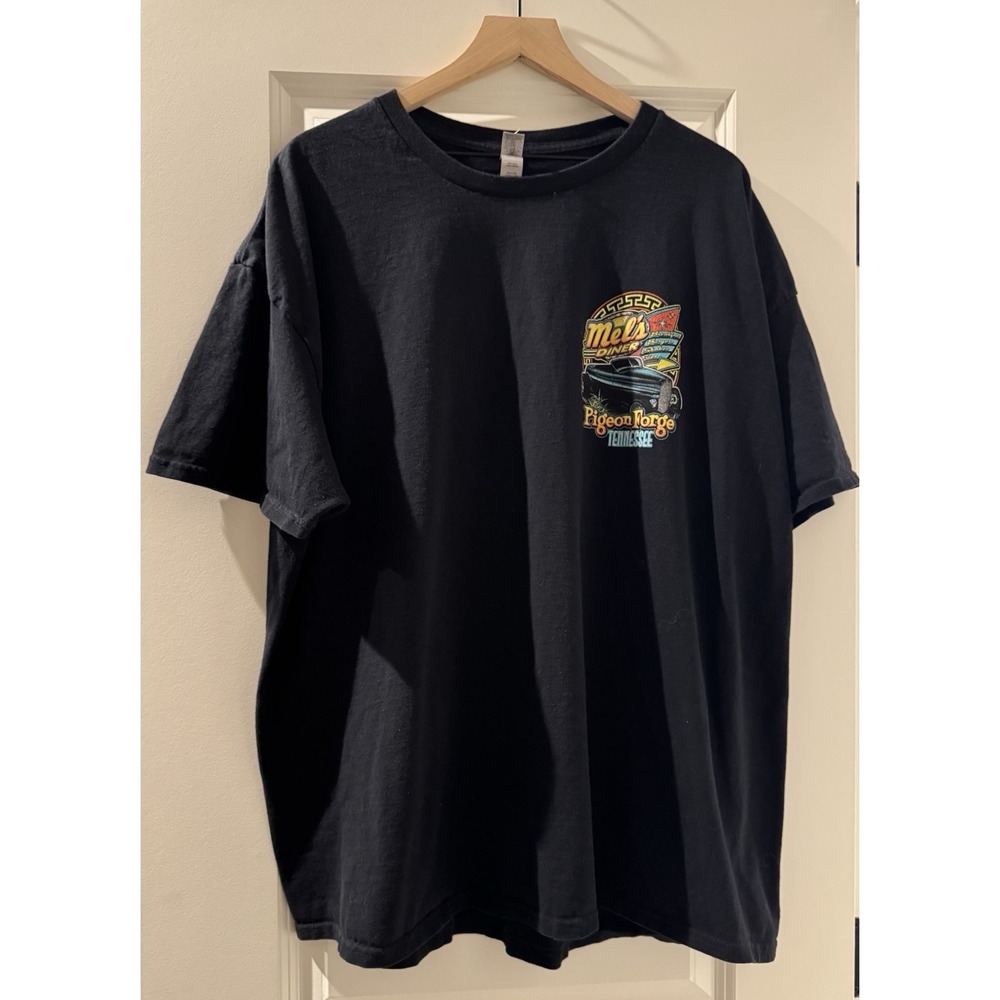 Mel's Diner Pigeon Forge TN 2025 Collector Series Classic Car Graphic Tee 3XL